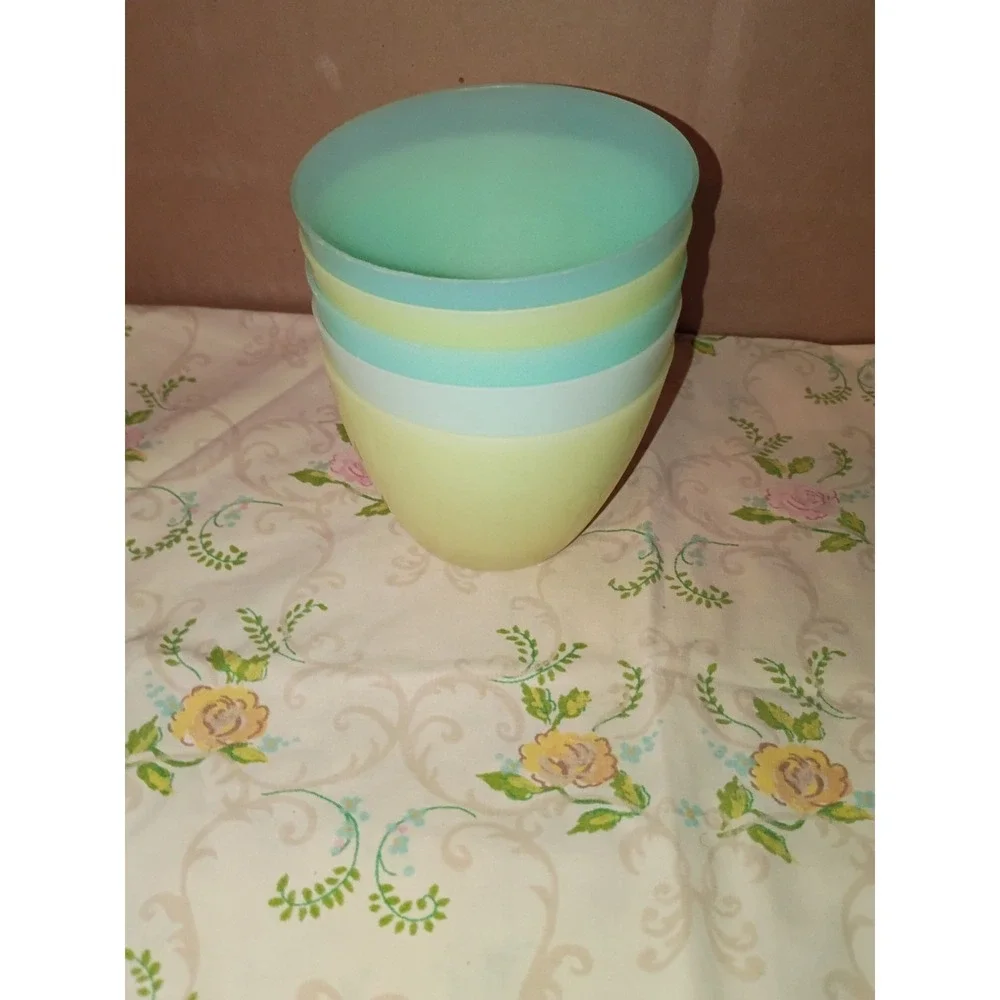 VTG 50's‎ 60's Tupperware Refrigerator Bowls #148 Pastels 5 pack without lids